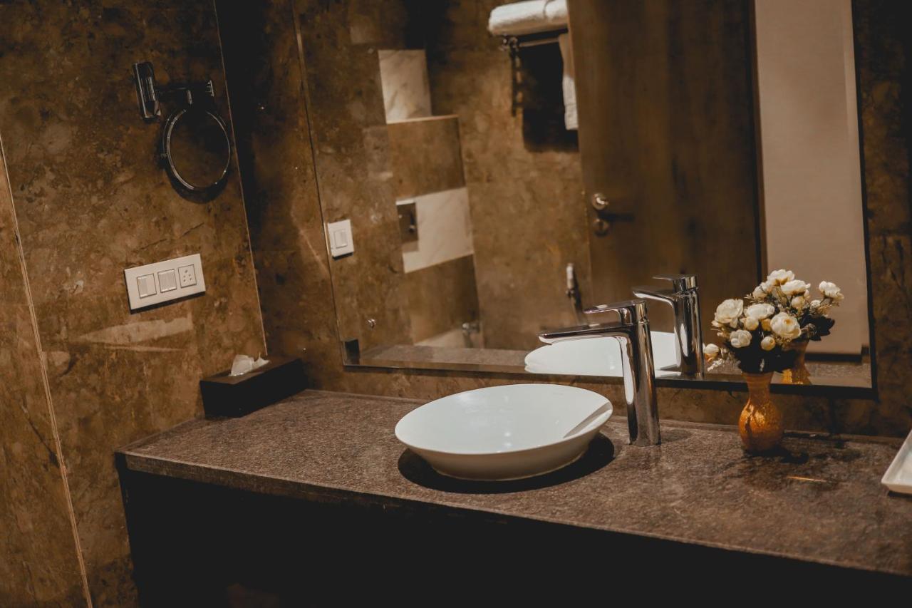 The Orlov Hotel Pānīpat Екстериор снимка